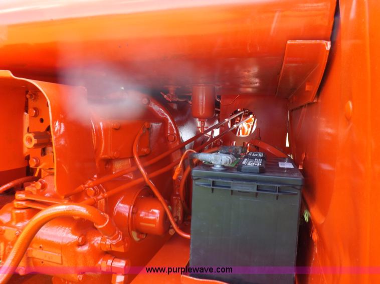 image for item K3947 1964 Case 930 tractor