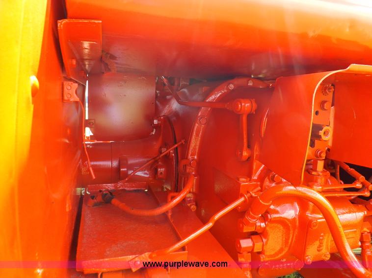 image for item K3947 1964 Case 930 tractor