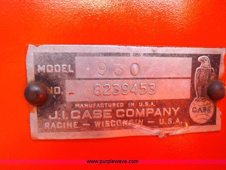 image for item K3947 1964 Case 930 tractor