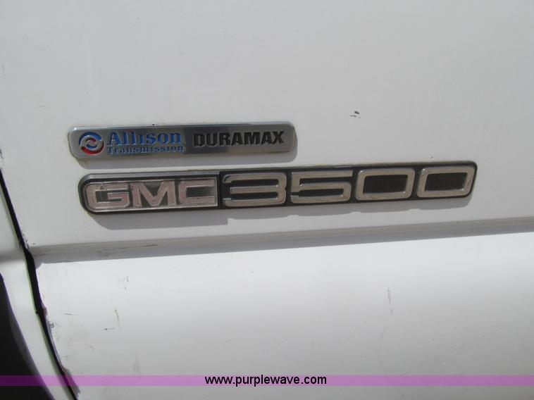 image for item K5647 2006 GMC Sierra 3500 dump truck