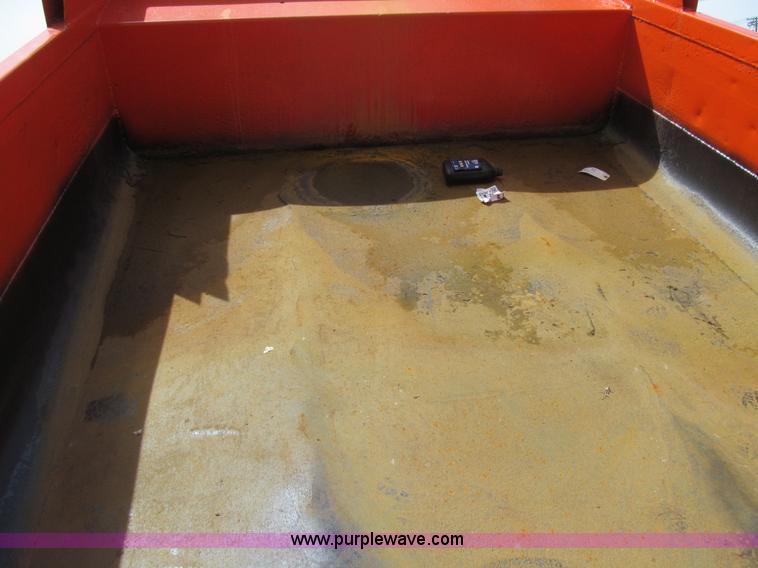 image for item K5647 2006 GMC Sierra 3500 dump truck