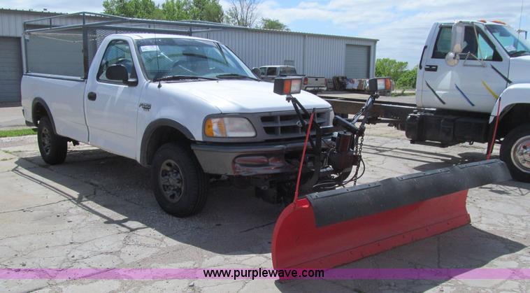 image for item K5649 1998 Ford F250 Crew Cab pickup truck