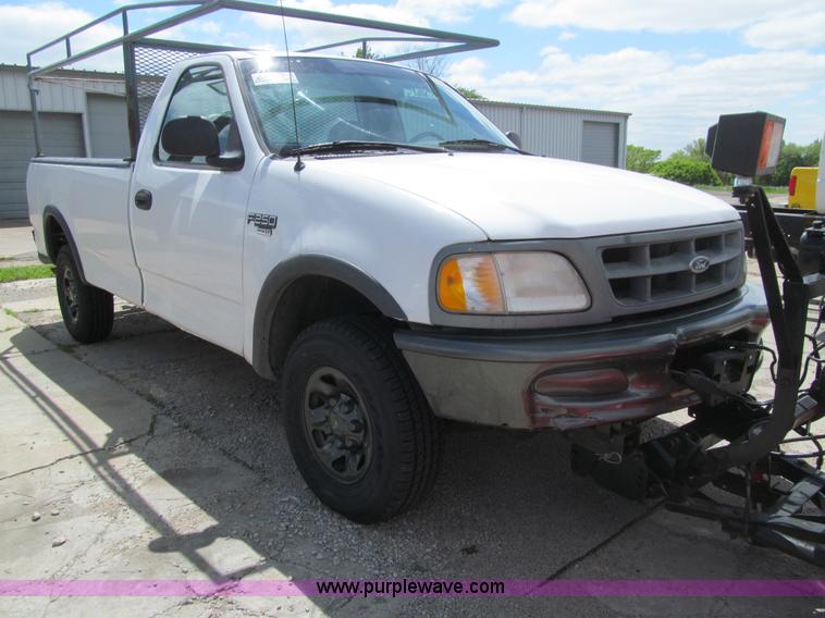 image for item K5649 1998 Ford F250 Crew Cab pickup truck