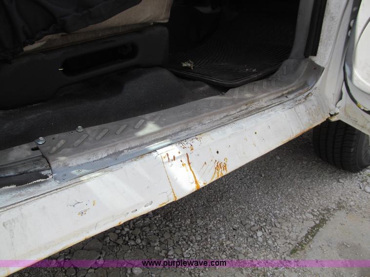 image for item K5649 1998 Ford F250 Crew Cab pickup truck