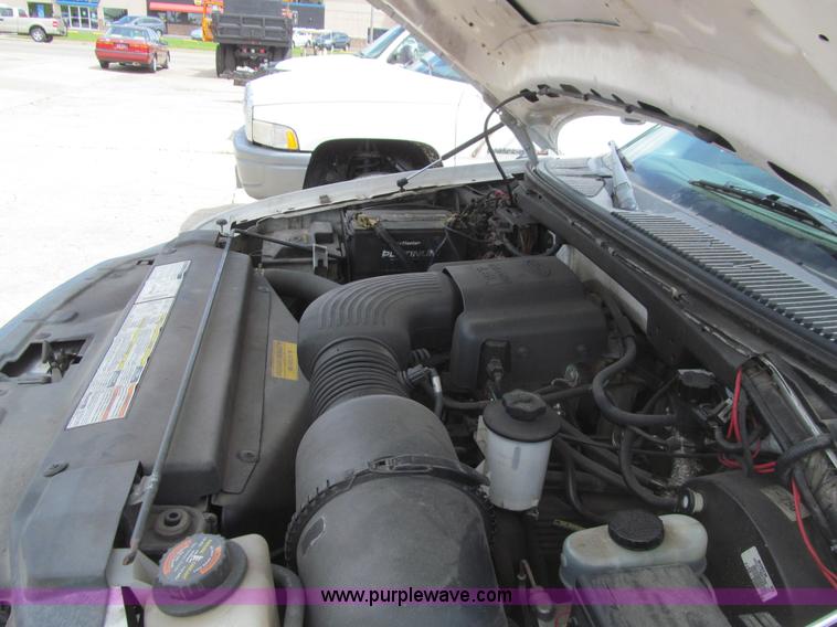 image for item K5649 1998 Ford F250 Crew Cab pickup truck