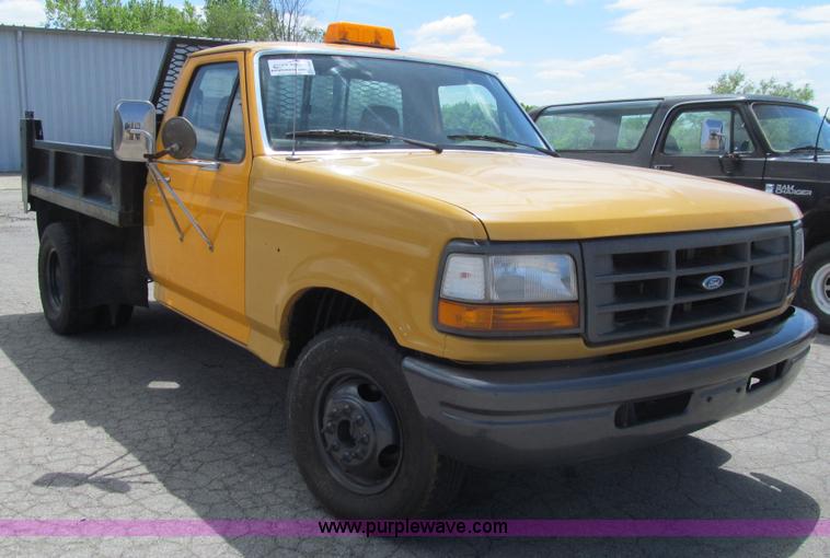 image for item K5653 1994 Ford F350 dump bed pickup truck