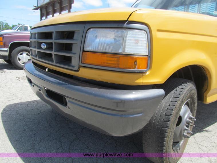 image for item K5653 1994 Ford F350 dump bed pickup truck