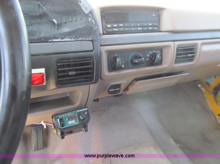 image for item K5653 1994 Ford F350 dump bed pickup truck