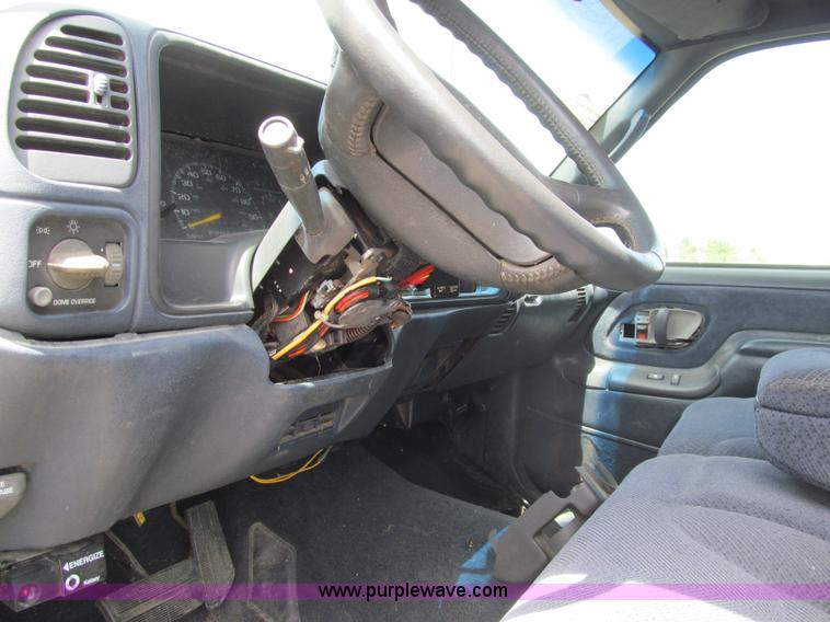 image for item K5656 1996 Chevrolet Silverado 1500 Ext. Cab pickup truck