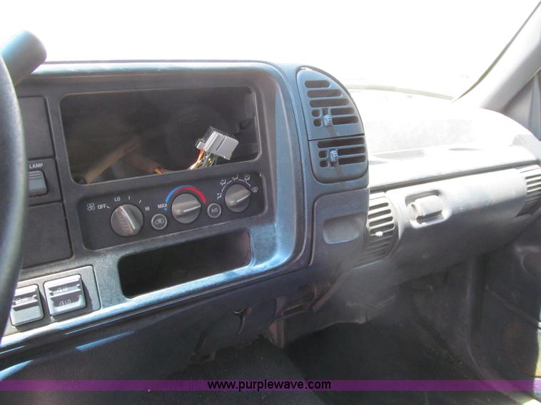 image for item K5656 1996 Chevrolet Silverado 1500 Ext. Cab pickup truck