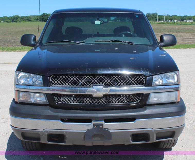 image for item K6778 2003 Chevrolet Silverado 1500 Ext. Cab pickup truck