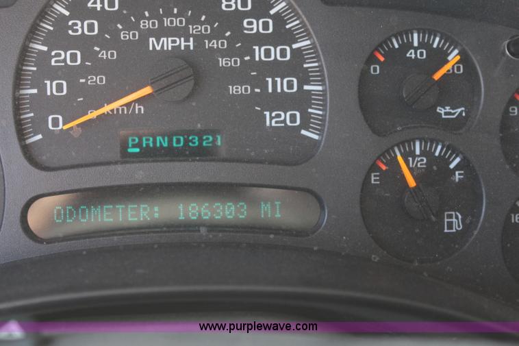 image for item K6778 2003 Chevrolet Silverado 1500 Ext. Cab pickup truck