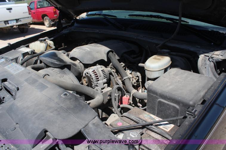 image for item K6778 2003 Chevrolet Silverado 1500 Ext. Cab pickup truck