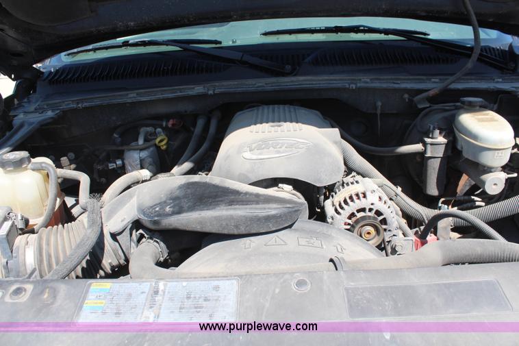 image for item K6778 2003 Chevrolet Silverado 1500 Ext. Cab pickup truck