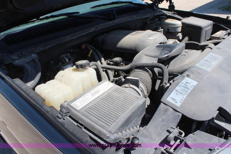 image for item K6778 2003 Chevrolet Silverado 1500 Ext. Cab pickup truck