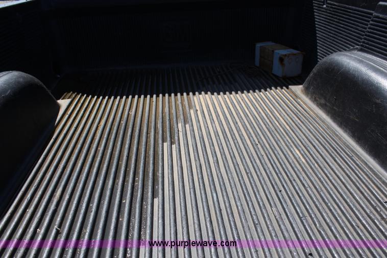 image for item K6778 2003 Chevrolet Silverado 1500 Ext. Cab pickup truck