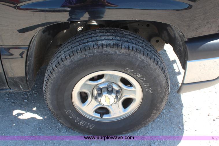 image for item K6778 2003 Chevrolet Silverado 1500 Ext. Cab pickup truck