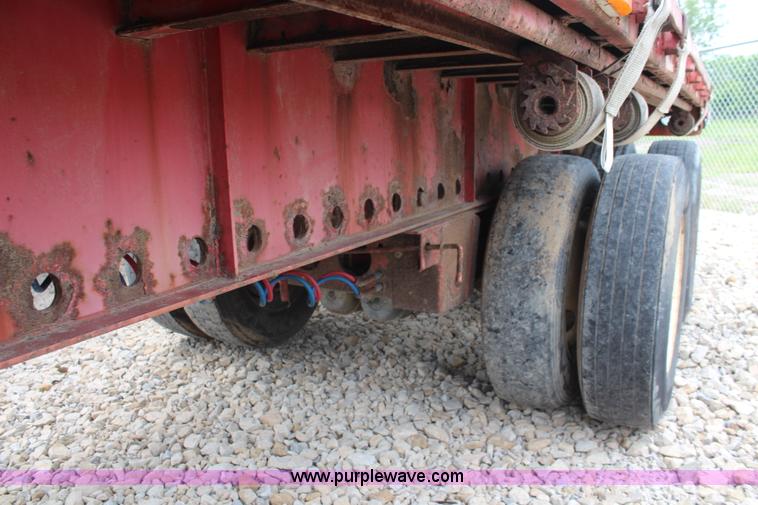 image for item K6784 1994 Transcraft flatbed trailer