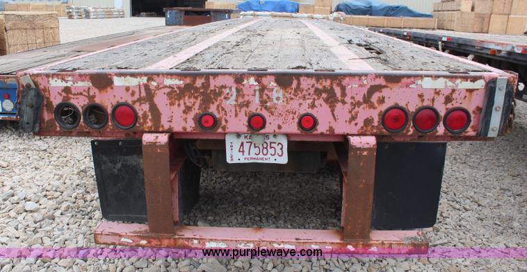 image for item K6784 1994 Transcraft flatbed trailer