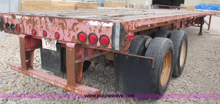 image for item K6784 1994 Transcraft flatbed trailer