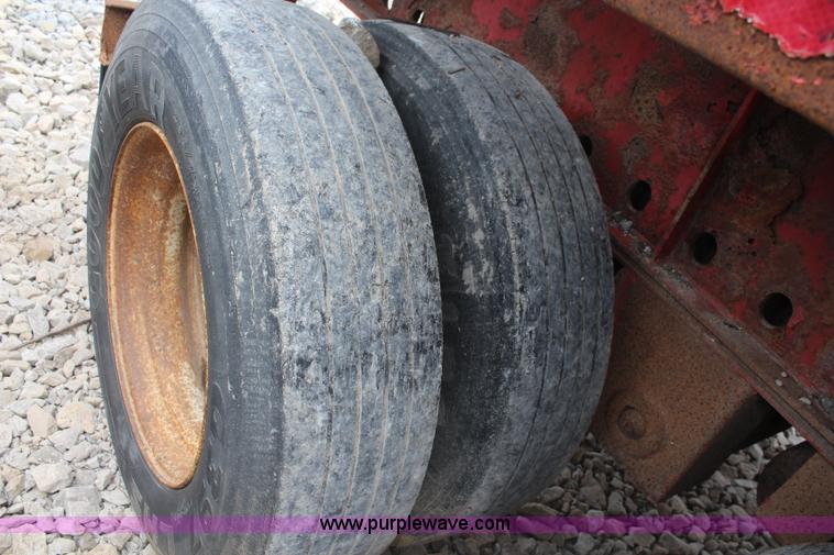 image for item K6784 1994 Transcraft flatbed trailer