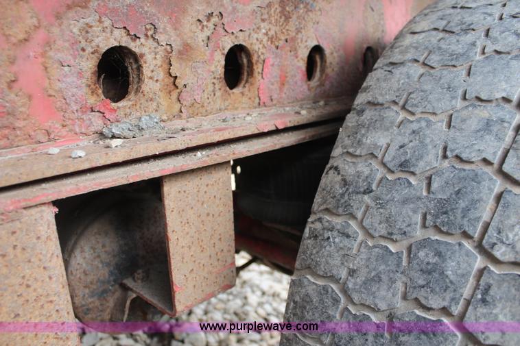 image for item K6784 1994 Transcraft flatbed trailer