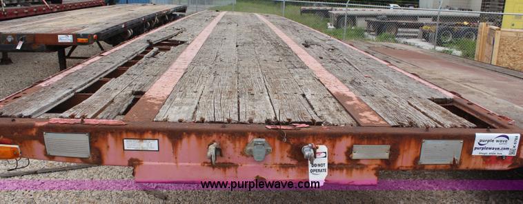 image for item K6784 1994 Transcraft flatbed trailer