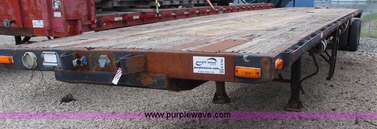 image for item K6785 1995 Trailmobile flatbed trailer