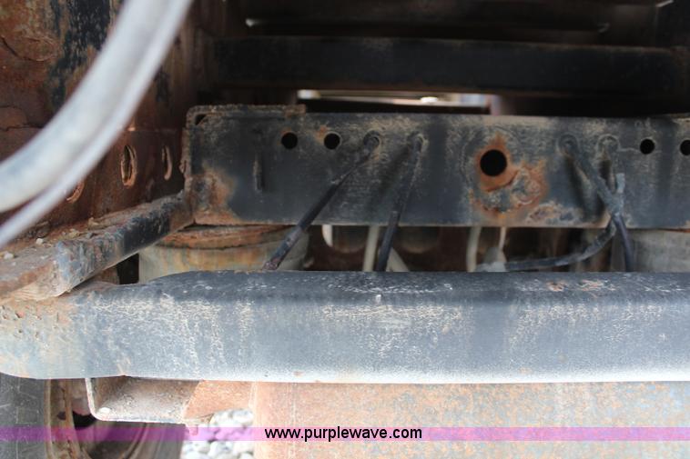 image for item K6785 1995 Trailmobile flatbed trailer