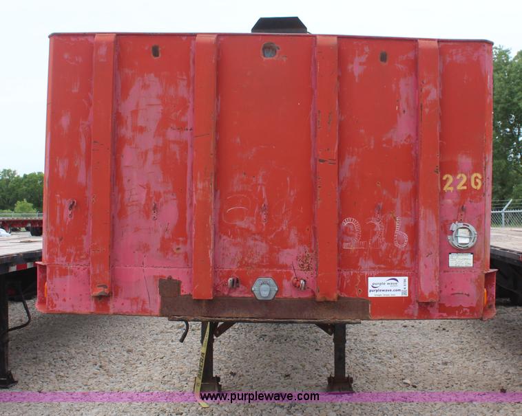 image for item K6786 1969 Fruehauf flatbed trailer