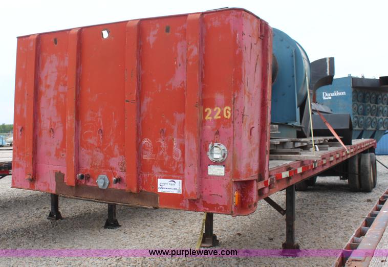image for item K6786 1969 Fruehauf flatbed trailer