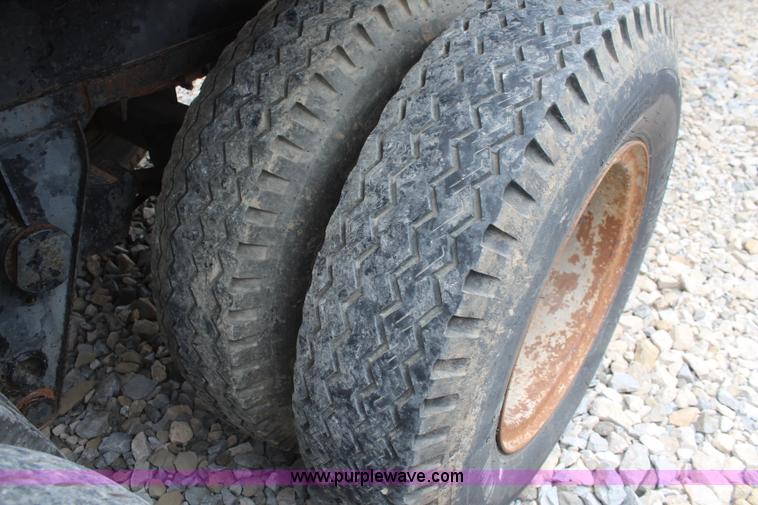 image for item K6786 1969 Fruehauf flatbed trailer