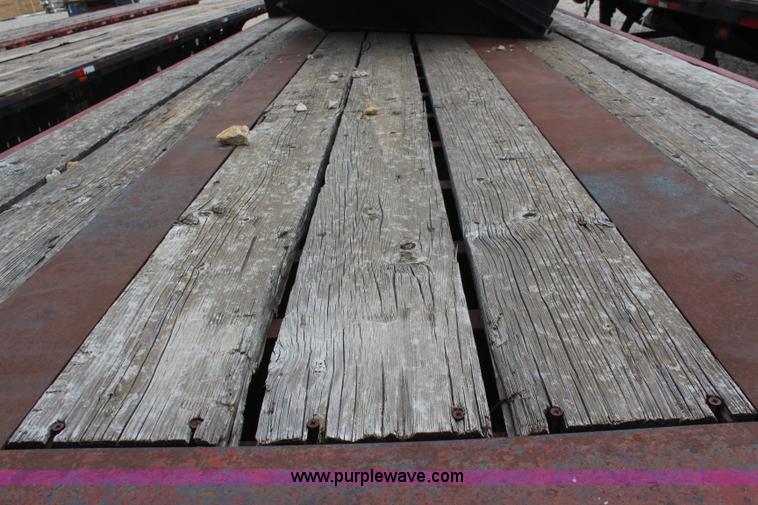 image for item K6786 1969 Fruehauf flatbed trailer