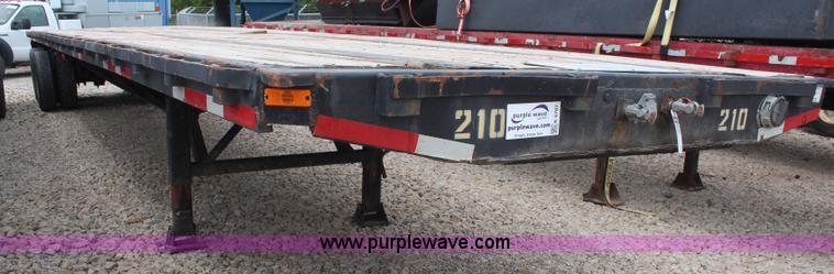 image for item K6787 1983 Utility flatbed trailer
