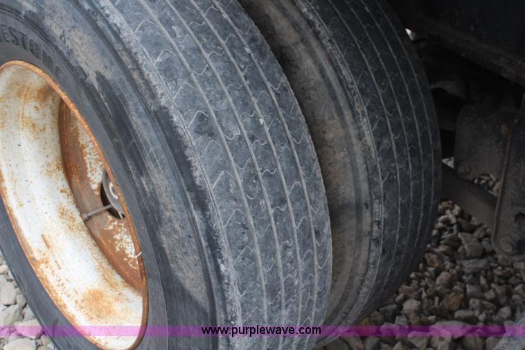 image for item K6788 1983 Utility flatbed trailer