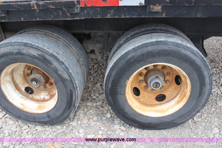 image for item K6788 1983 Utility flatbed trailer