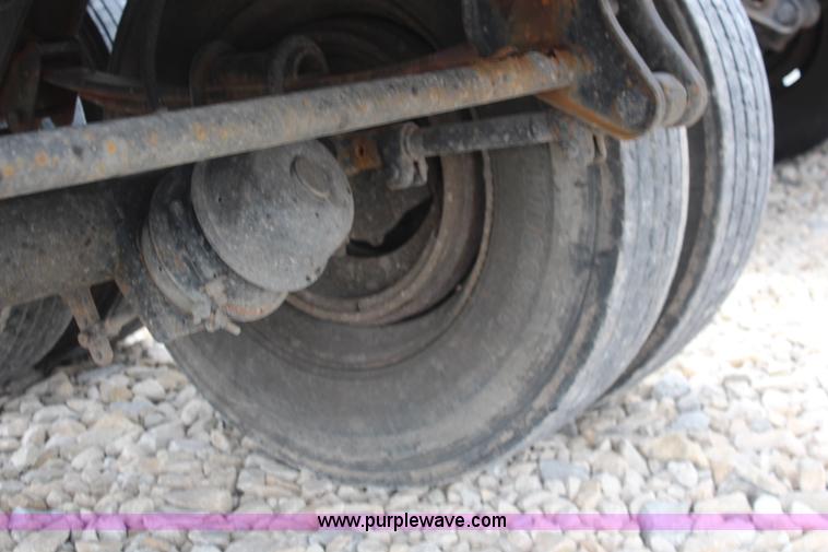 image for item K6788 1983 Utility flatbed trailer