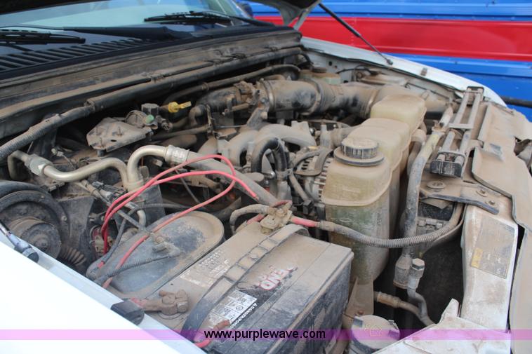 image for item K6888 2002 Ford F250 service truck with crane