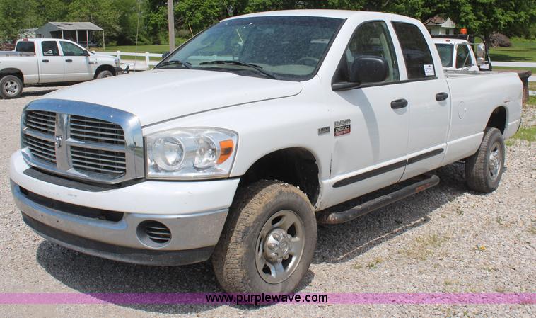 image for item K6914 2007 Dodge Ram 2500 Quad Cab pickup truck