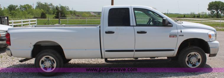 image for item K6914 2007 Dodge Ram 2500 Quad Cab pickup truck