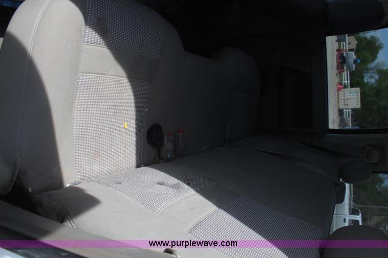 image for item K6914 2007 Dodge Ram 2500 Quad Cab pickup truck