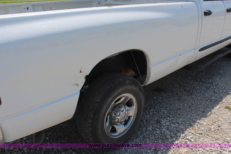 image for item K6914 2007 Dodge Ram 2500 Quad Cab pickup truck