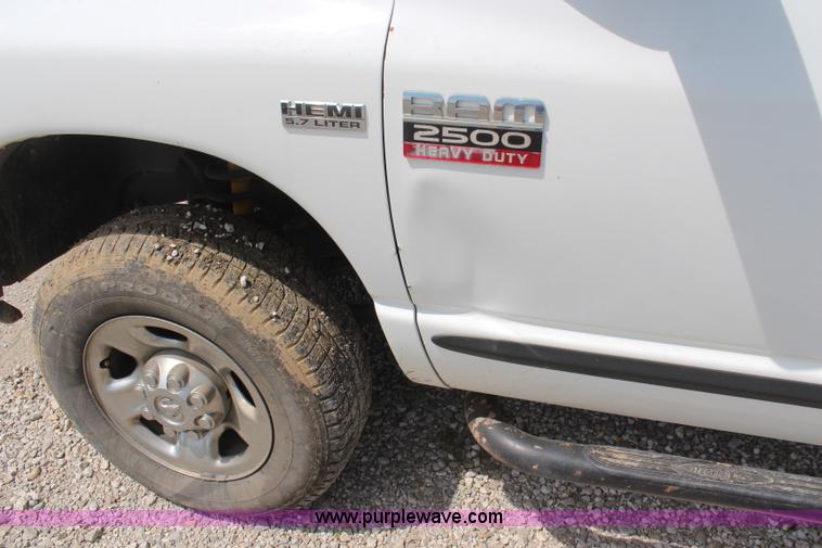 image for item K6914 2007 Dodge Ram 2500 Quad Cab pickup truck