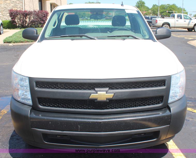 image for item K6987 2008 Chevrolet Silverado 1500 pickup truck