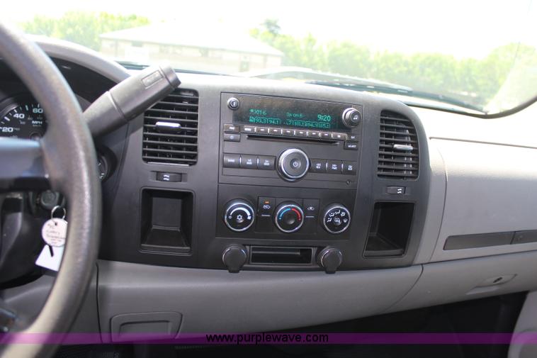 image for item K6987 2008 Chevrolet Silverado 1500 pickup truck