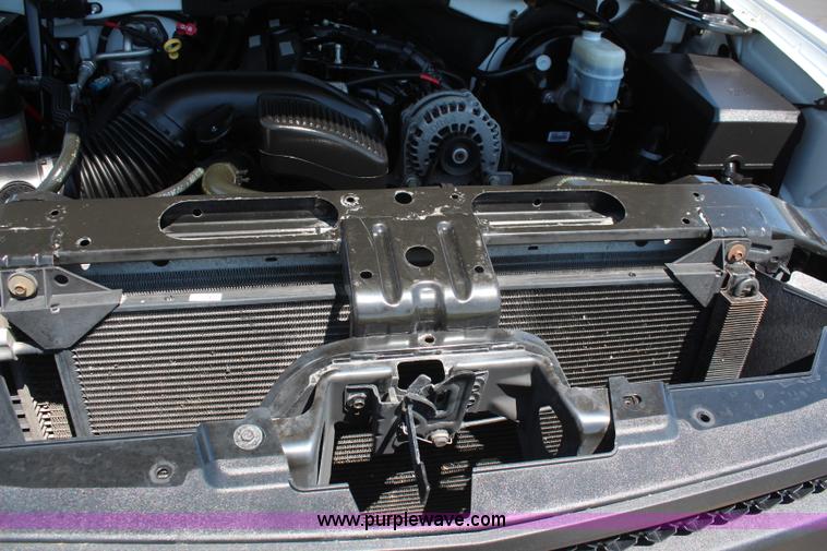 image for item K6987 2008 Chevrolet Silverado 1500 pickup truck