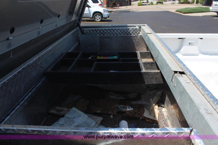 image for item K6987 2008 Chevrolet Silverado 1500 pickup truck