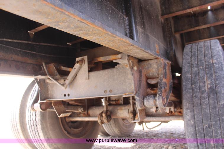 image for item K6992 1979 Fontane flatbed trailer