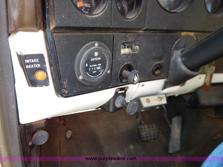 image for item K7333 1987 GMC TopKick vacuum truck