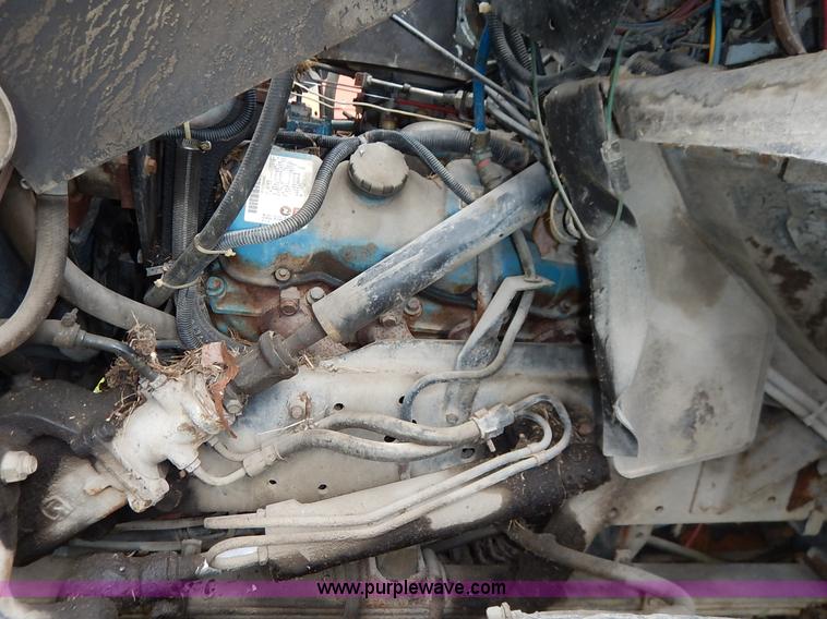 image for item K7333 1987 GMC TopKick vacuum truck